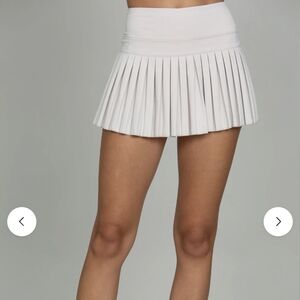 Elegant wind chime off white gray athletic tennis pickleball Pleated Mini Skirt